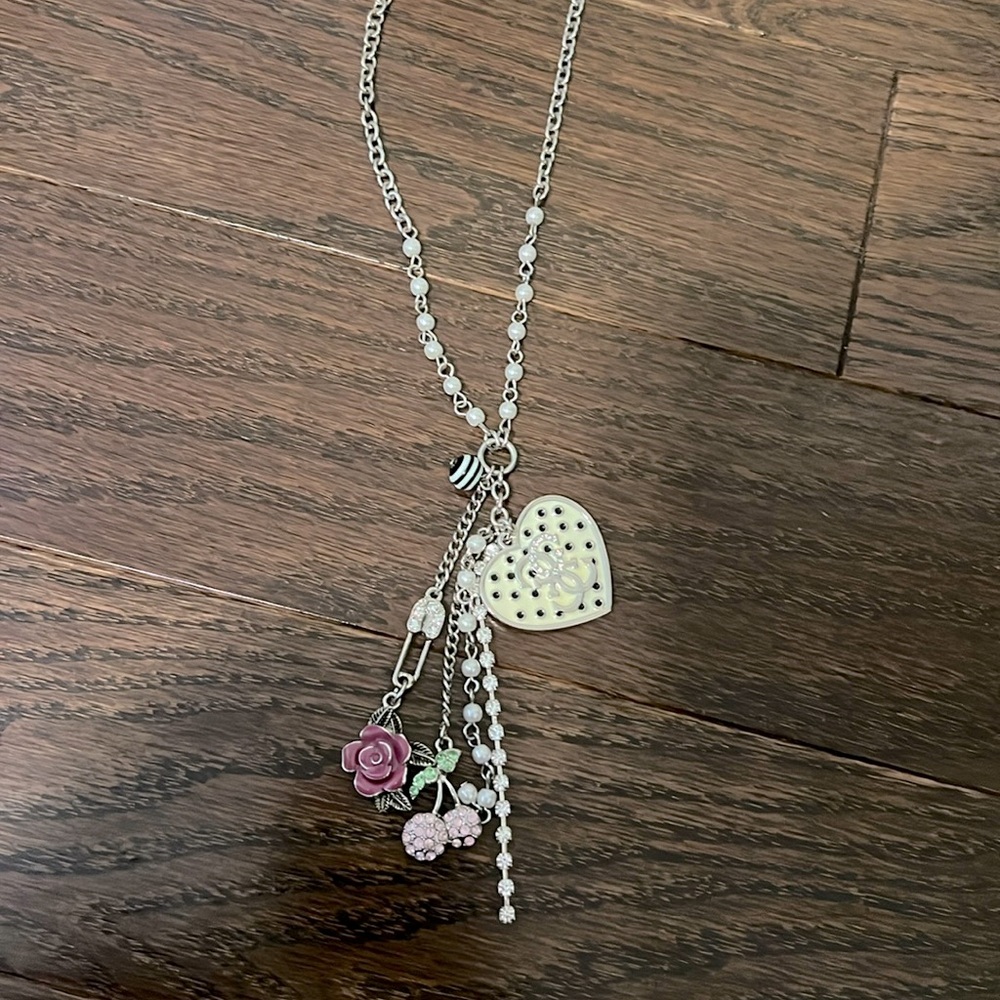 Guess necklace